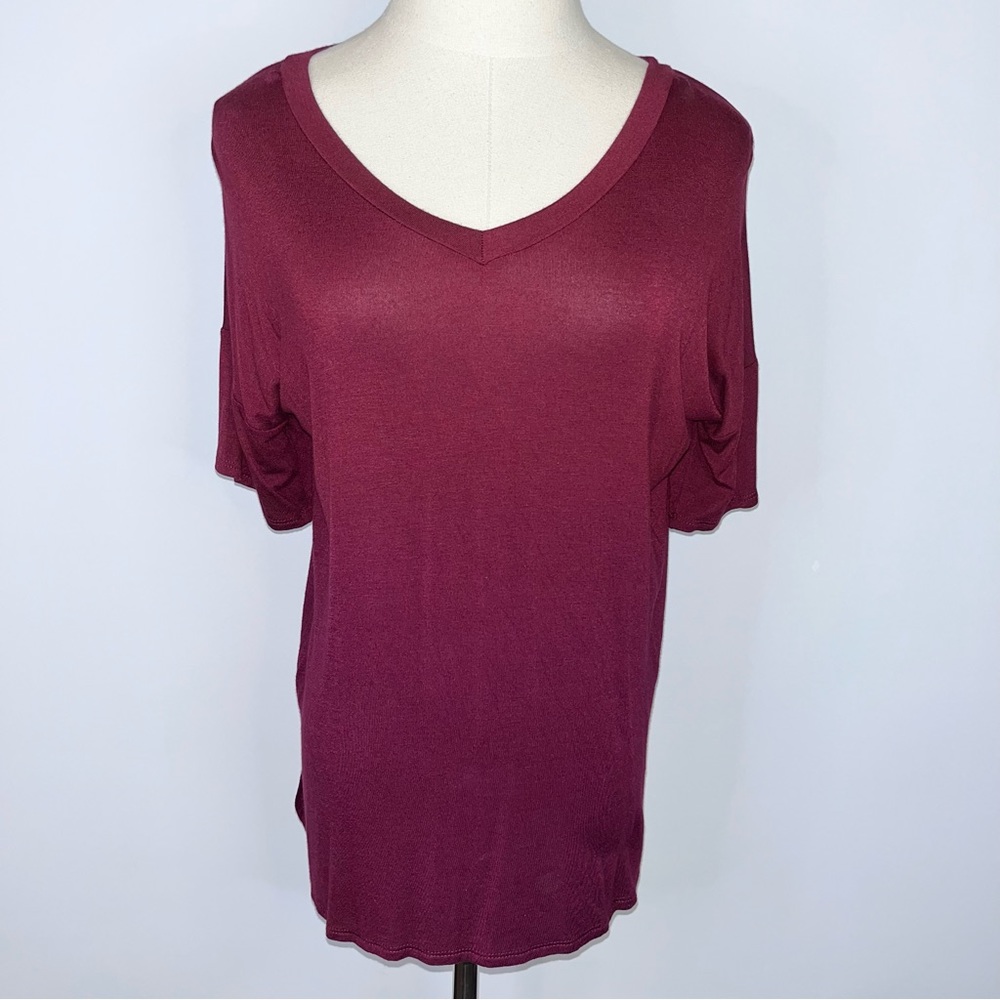 SEW IN LOVE Wine Red V-Neck Short Sleeve Top Small